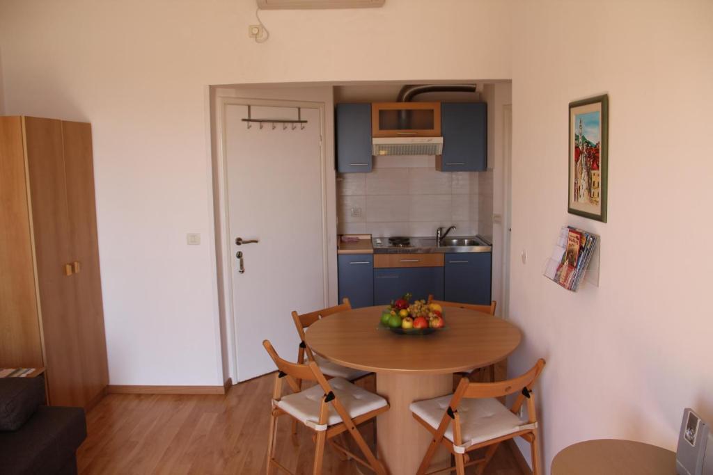 Studio Apartments Andrijana Mlini Quarto foto